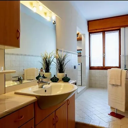 Tranquil Retreat In Bellagio's Heart *