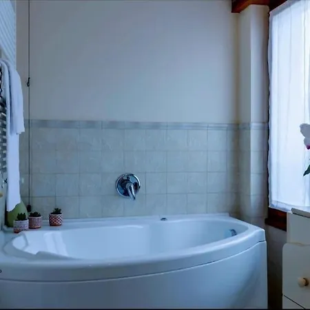 Tranquil Retreat In Bellagio's Heart Hotel *